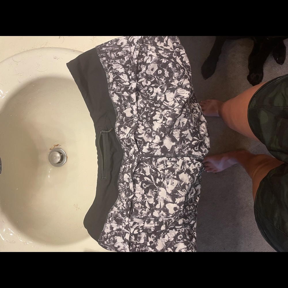 Lululemon Speed Up Shorts 2.5”